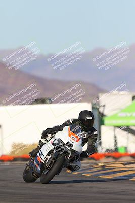 media/Dec-05-2024-Racers Edge (Thu) [[e102e0690b]]/3-B Group/Session 5 (Turn 16)/